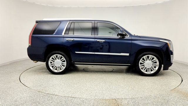 2018 Cadillac Escalade 4WD 4dr Platinum w/ Massaging Front Seats & Rear Entertainment - 22994788 - 3