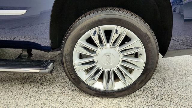 2018 Cadillac Escalade 4WD 4dr Platinum w/ Massaging Front Seats & Rear Entertainment - 22994788 - 8