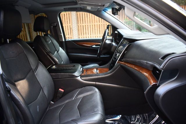 2018 Cadillac Escalade 4WD 4dr Premium Luxury - 22012839 - 28