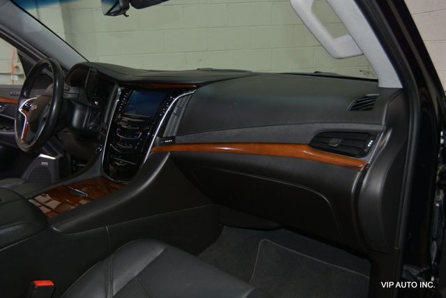 2018 Cadillac Escalade 4WD 4dr Premium Luxury - 22999367 - 11