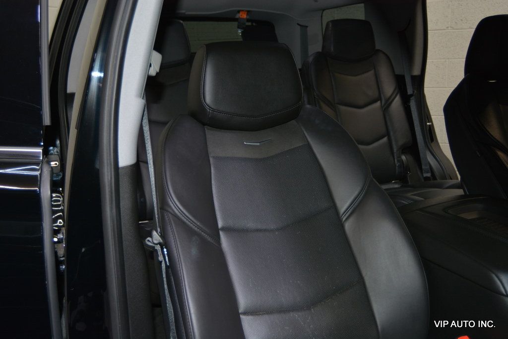 2018 Cadillac Escalade 4WD 4dr Premium Luxury - 22999367 - 19