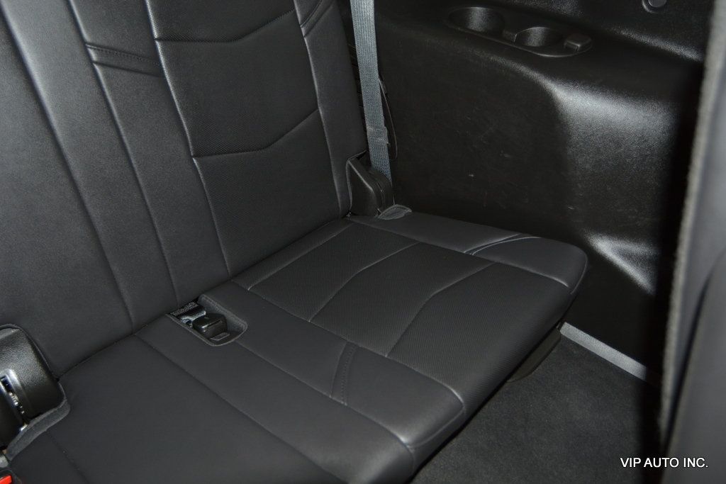 2018 Cadillac Escalade 4WD 4dr Premium Luxury - 22999367 - 30