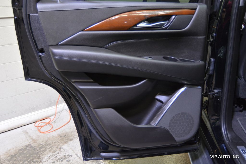 2018 Cadillac Escalade 4WD 4dr Premium Luxury - 22999367 - 8