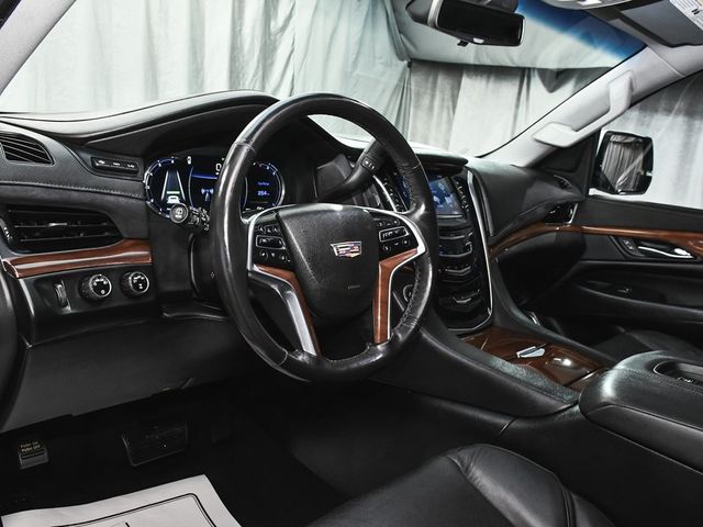 2018 Cadillac Escalade Luxury - 22976490 - 19