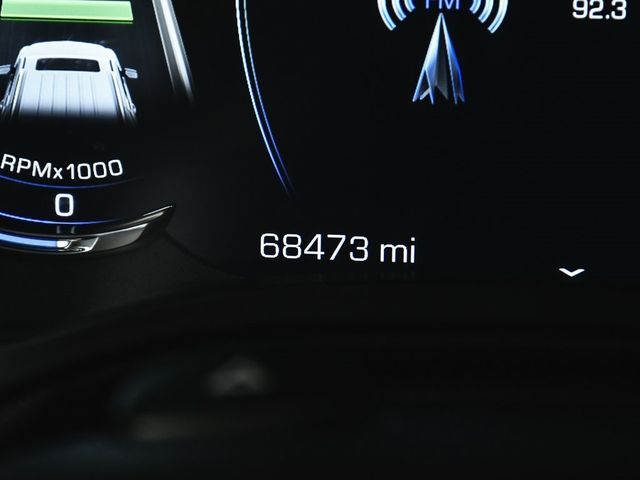 2018 Cadillac Escalade Luxury - 22976490 - 20