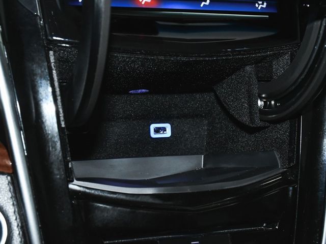 2018 Cadillac Escalade Luxury - 22976490 - 28