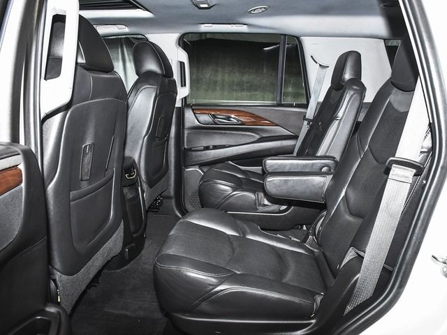 2018 Cadillac Escalade Luxury - 22976490 - 43
