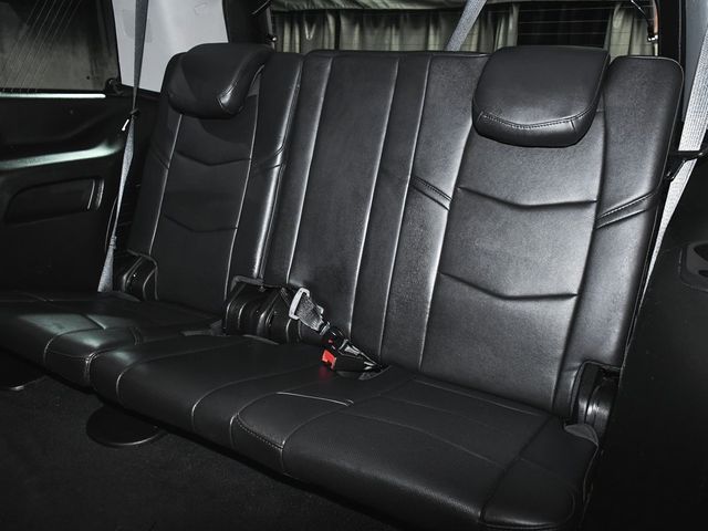 2018 Cadillac Escalade Luxury - 22976490 - 49