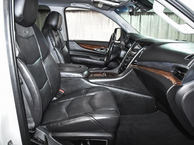 2018 Cadillac Escalade Luxury - 22976490 - 53