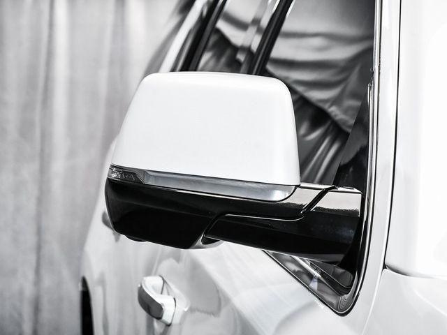 2018 Cadillac Escalade Luxury - 22976490 - 66