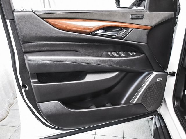 2018 Cadillac Escalade Luxury - 22976490 - 8
