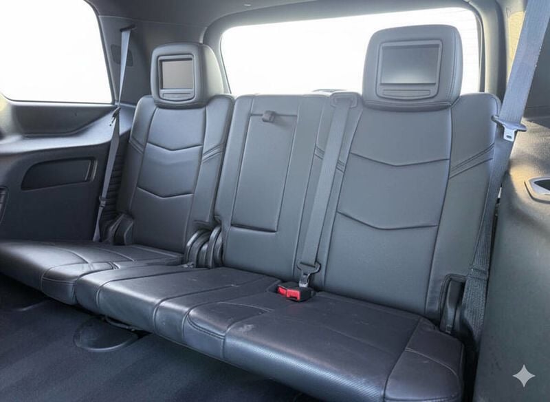 2018 Cadillac Escalade Platinum 4x4 4dr SUV - 22933184 - 13