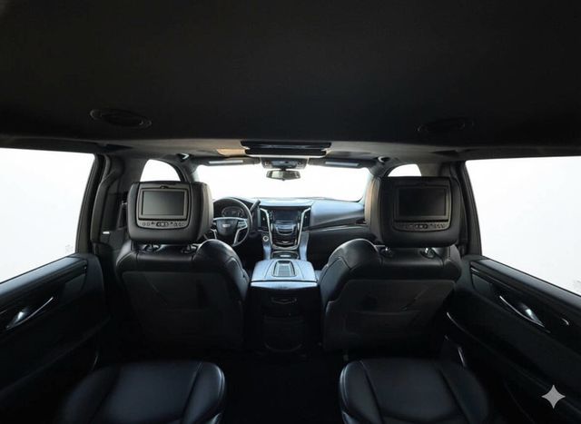 2018 Cadillac Escalade Platinum 4x4 4dr SUV - 22933184 - 15