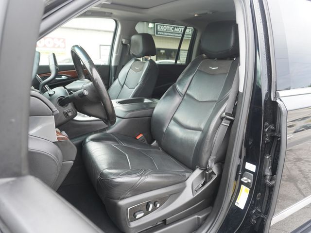 2018 Cadillac Escalade ESV 2WD 4dr Luxury - 22382847 - 19