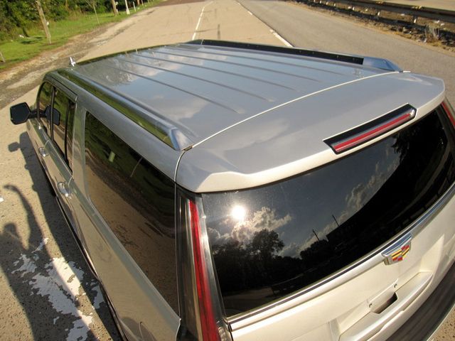 2018 Cadillac Escalade ESV 4WD 4dr Luxury - 22882399 - 14