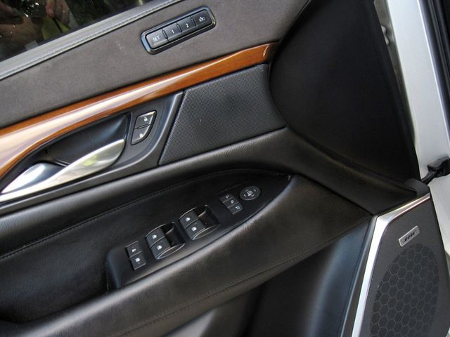 2018 Cadillac Escalade ESV 4WD 4dr Luxury - 22882399 - 17