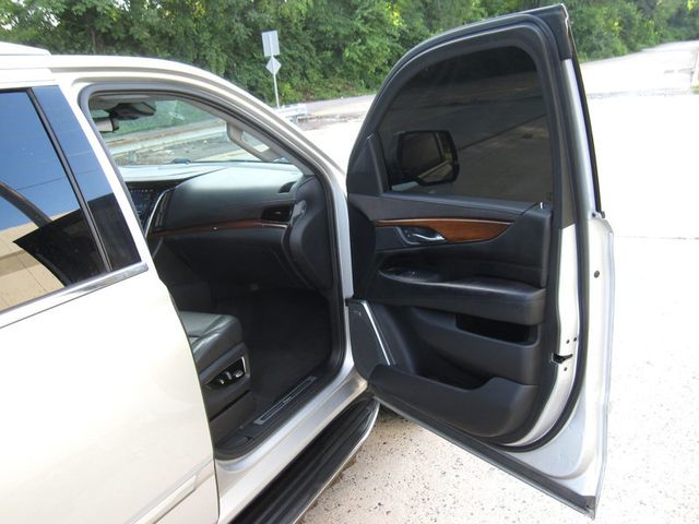 2018 Cadillac Escalade ESV 4WD 4dr Luxury - 22882399 - 24