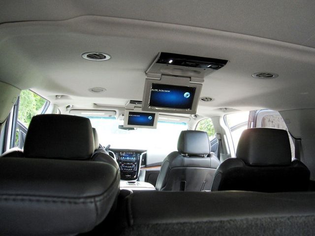 2018 Cadillac Escalade ESV 4WD 4dr Luxury - 22882399 - 36