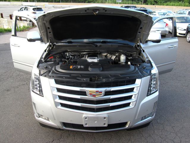 2018 Cadillac Escalade ESV 4WD 4dr Luxury - 22882399 - 38