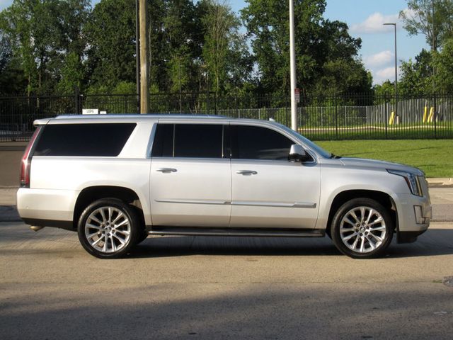 2018 Cadillac Escalade ESV 4WD 4dr Luxury - 22882399 - 8