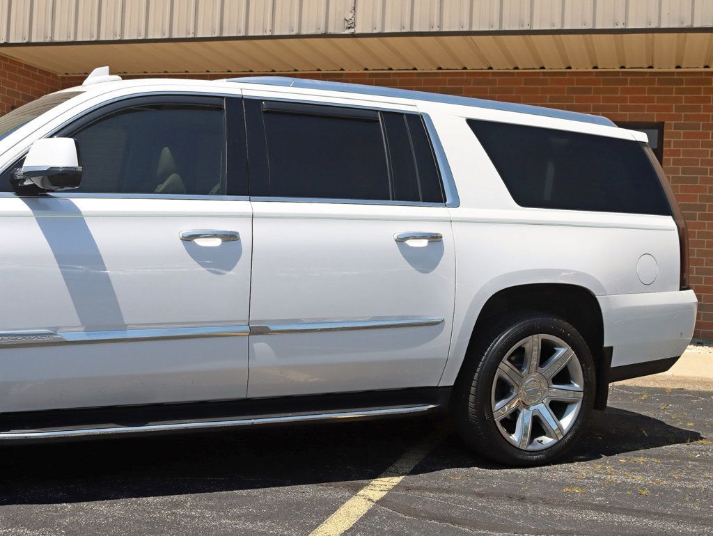 2018 Cadillac Escalade ESV 4WD 4dr Luxury - 23052631 - 1
