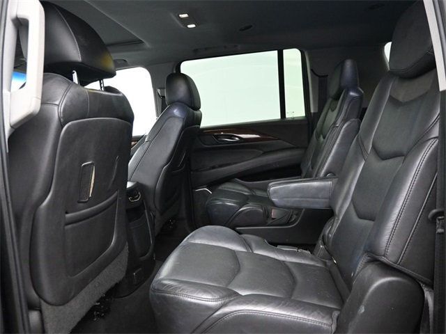 2018 Cadillac Escalade ESV Luxury photo 11