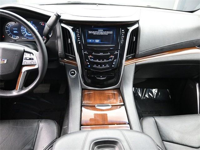 2018 Cadillac Escalade ESV Luxury photo 15