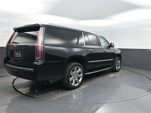 2018 Cadillac Escalade ESV Luxury photo 29