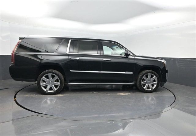 2018 Cadillac Escalade ESV Luxury photo 30