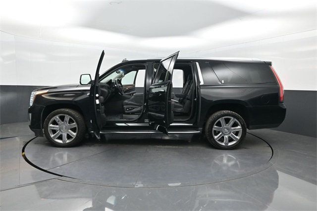 2018 Cadillac Escalade ESV Luxury photo 36