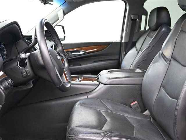 2018 Cadillac Escalade ESV Luxury photo 6