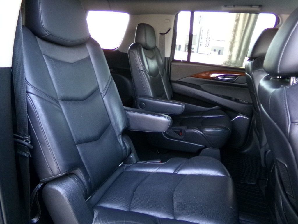 2018 Cadillac Escalade ESV 4WD 4dr Luxury - 23008173 - 14