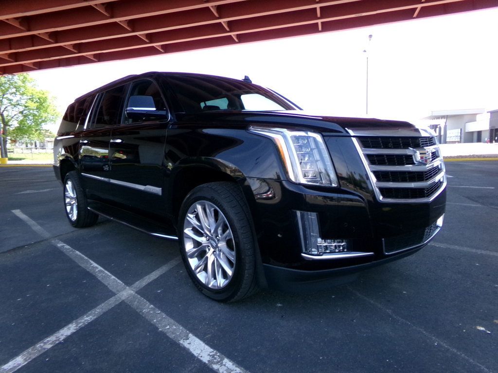 2018 Cadillac Escalade ESV 4WD 4dr Luxury - 23008173 - 3