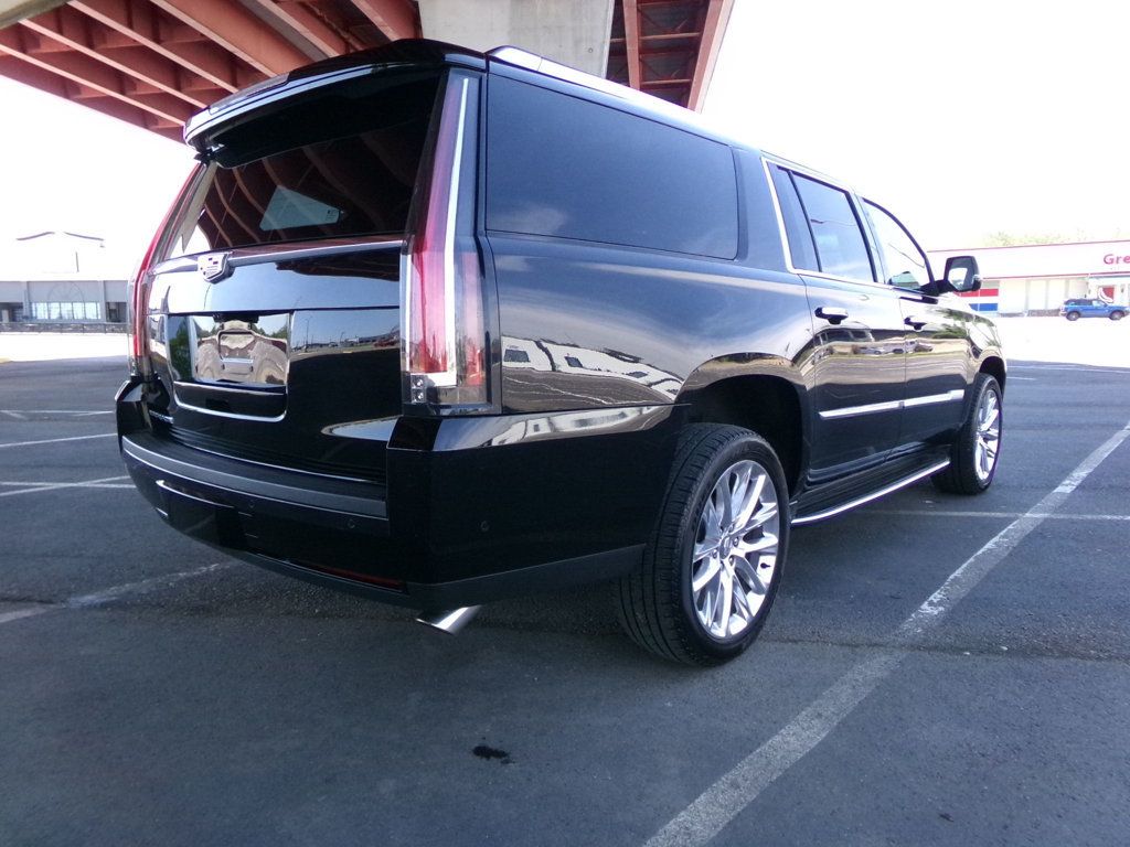 2018 Cadillac Escalade ESV 4WD 4dr Luxury - 23008173 - 5