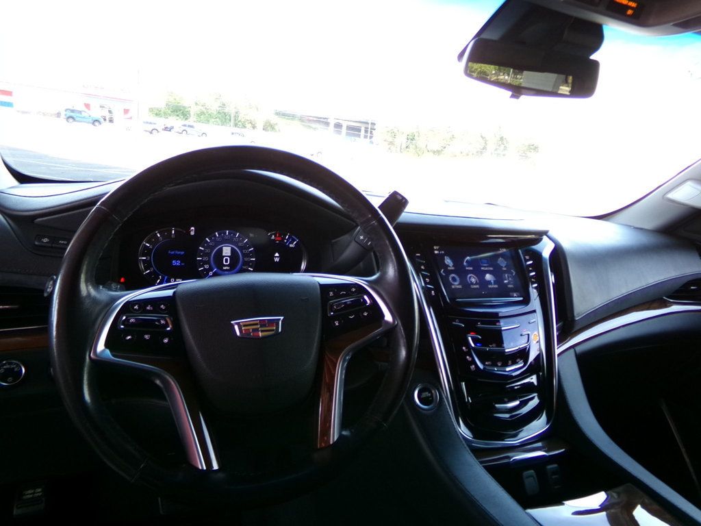 2018 Cadillac Escalade ESV 4WD 4dr Luxury - 23008173 - 8