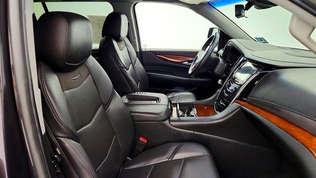 2018 Cadillac Escalade ESV 4WD 4dr Luxury w/ Rear Seat Entertainment System - 23026805 - 25