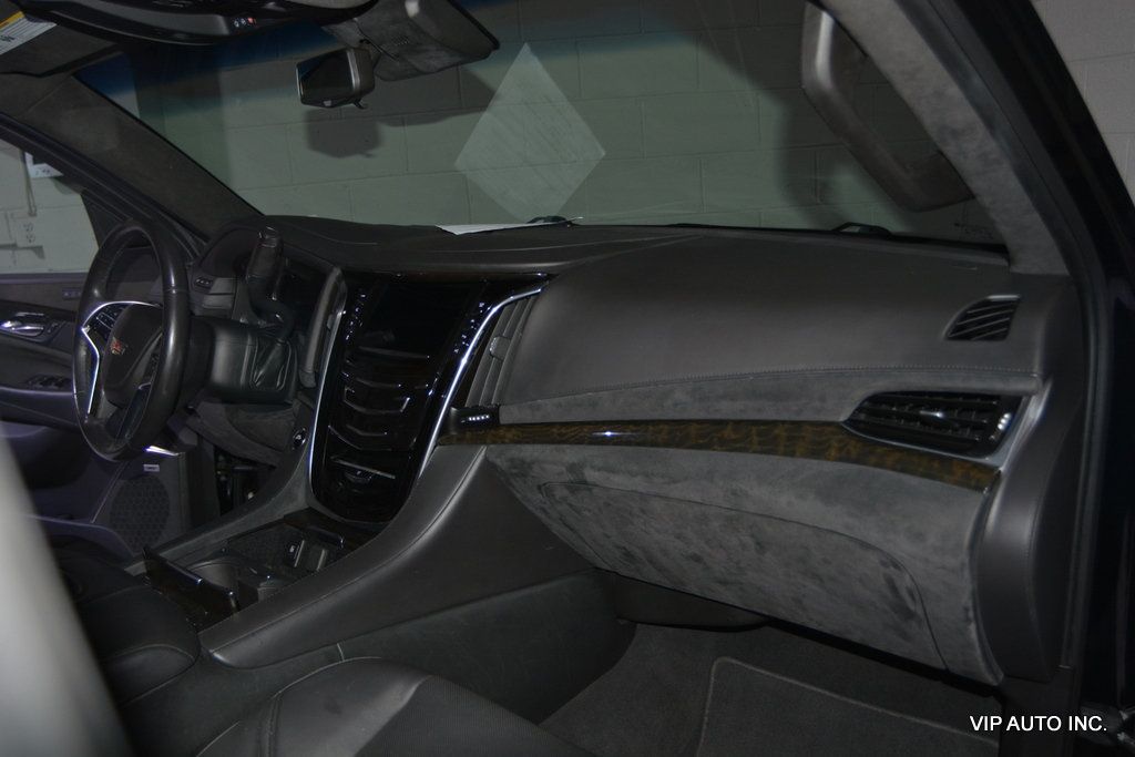 2018 Cadillac Escalade ESV 4WD 4dr Platinum - 22909659 - 11