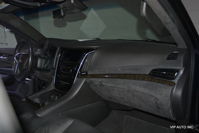 2018 Cadillac Escalade ESV 4WD 4dr Platinum - 22909659 - 11