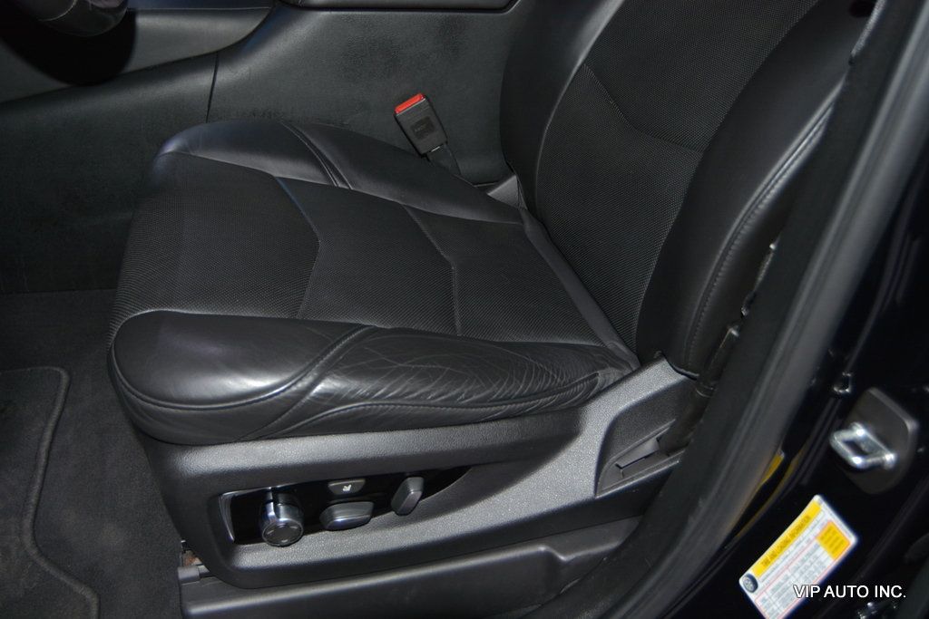 2018 Cadillac Escalade ESV 4WD 4dr Platinum - 22909659 - 16