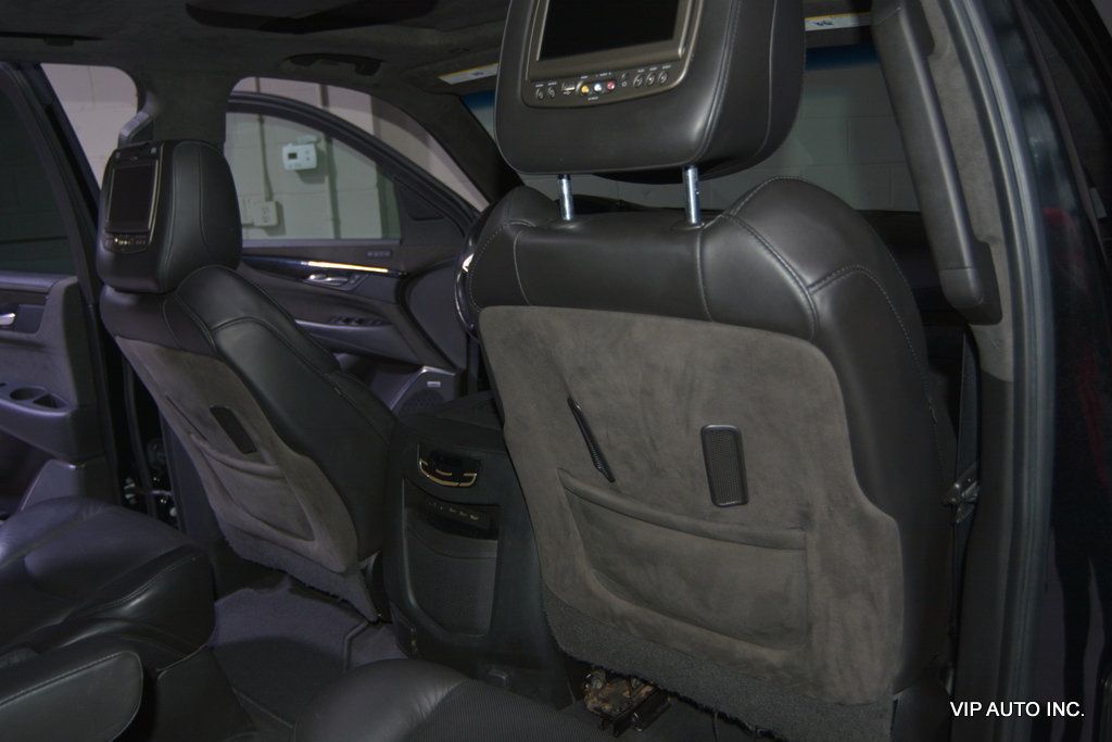 2018 Cadillac Escalade ESV 4WD 4dr Platinum - 22909659 - 18