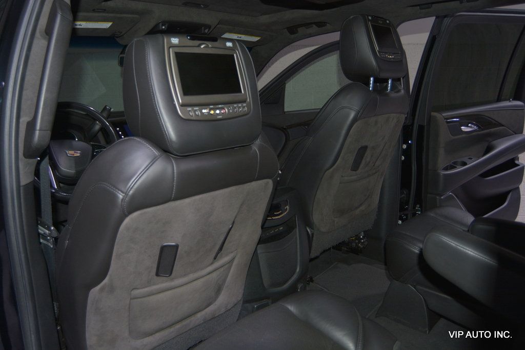 2018 Cadillac Escalade ESV 4WD 4dr Platinum - 22909659 - 19