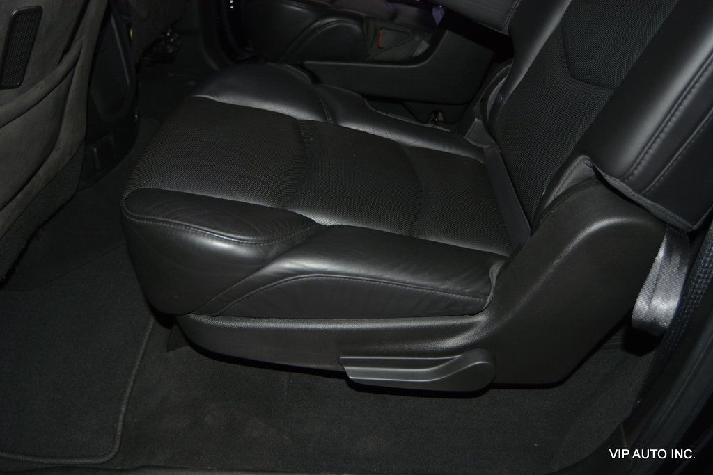 2018 Cadillac Escalade ESV 4WD 4dr Platinum - 22909659 - 25