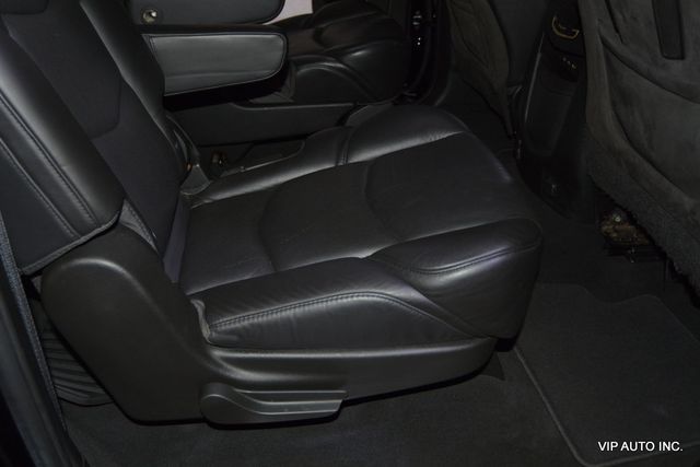 2018 Cadillac Escalade ESV 4WD 4dr Platinum - 22909659 - 26