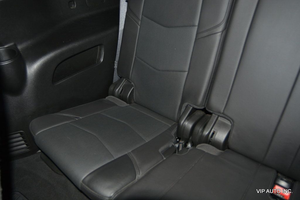 2018 Cadillac Escalade ESV 4WD 4dr Platinum - 22909659 - 29