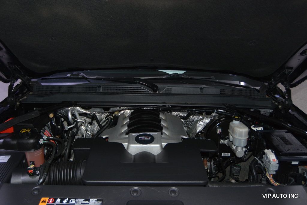 2018 Cadillac Escalade ESV 4WD 4dr Platinum - 22909659 - 32