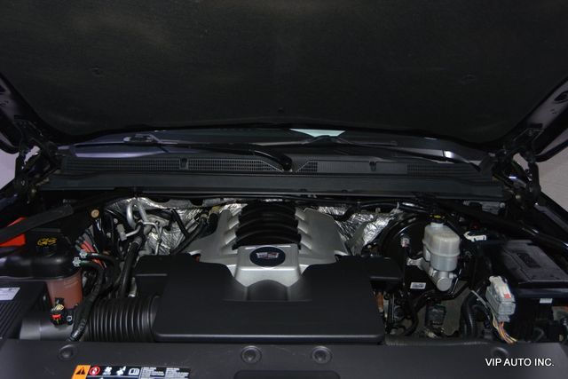 2018 Cadillac Escalade ESV 4WD 4dr Platinum - 22909659 - 32