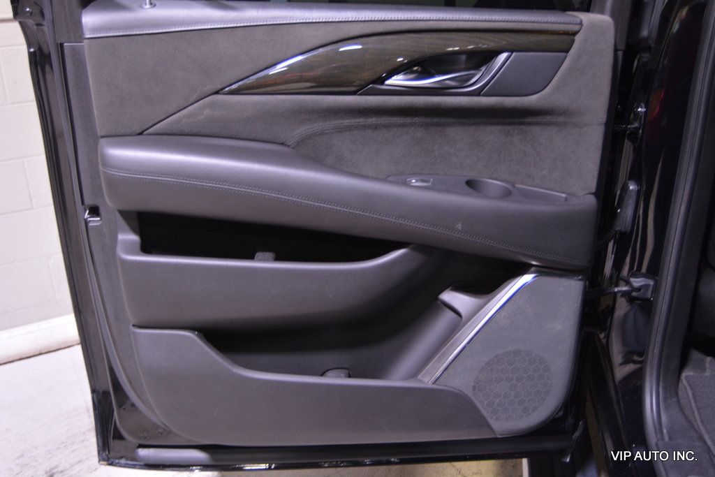 2018 Cadillac Escalade ESV 4WD 4dr Platinum - 22909659 - 8