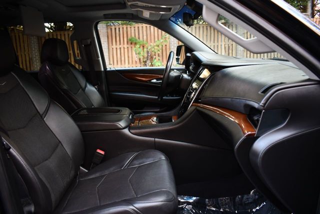 2018 Cadillac Escalade ESV 4WD 4dr Premium Luxury - 22172597 - 29
