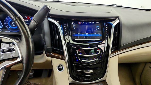 2018 Cadillac Escalade ESV 4WD 4dr Premium Luxury w/ 22'' Wheels & Power Running Boards - 23056744 - 17
