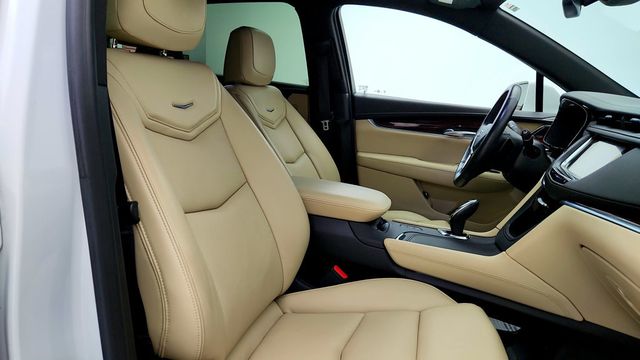 2018 Cadillac XT5 Crossover AWD 4dr Luxury w/ Navigation & Driver Awareness Pkg - 23094139 - 24